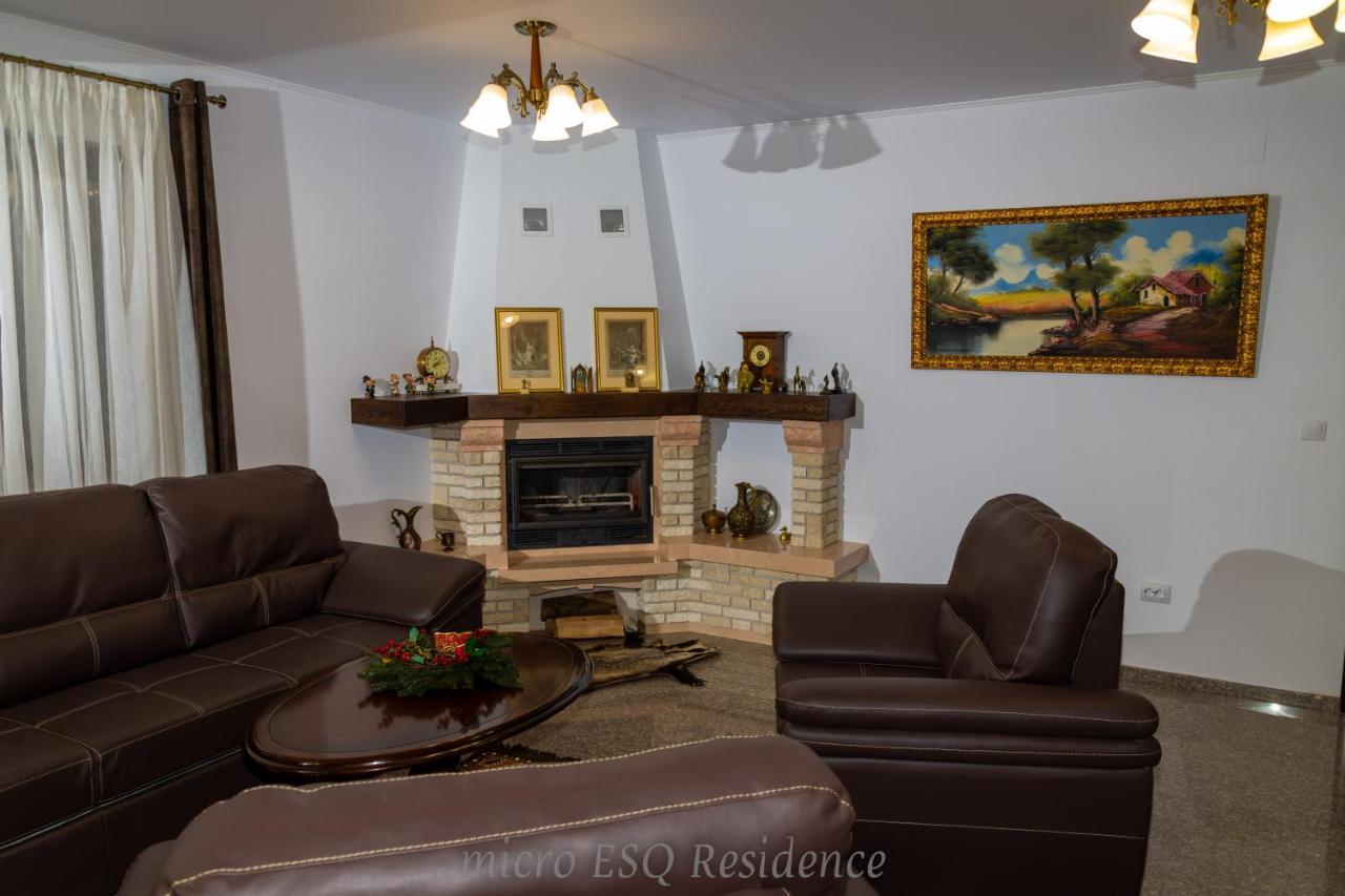 Micro Esq Residence Câmpulung Moldovenesc المظهر الخارجي الصورة